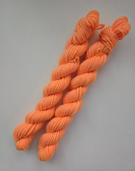 Kinetik- Hand-dyed Yarn Mini Skein (DK, Sock)